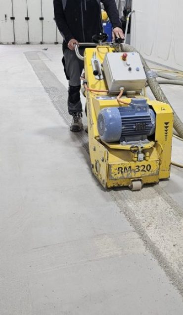 Zdjęcie WhatsApp 2025-06-09 o 19.11.25_aab09d17 Kugelstrahlen von Beton